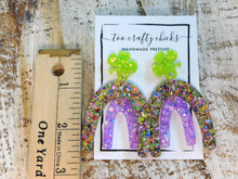 Load image into Gallery viewer, Four Leaf Clover Purple &amp; Chandler Confetti Rainbow Dangle Earrings [pre-order]
