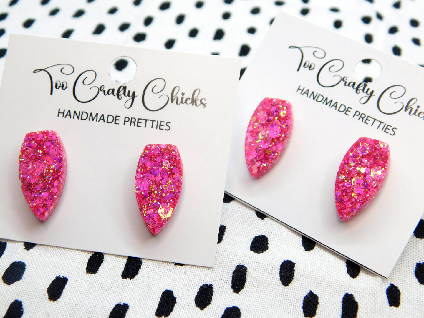Hot Pink 3/4 in. Fang Studs
