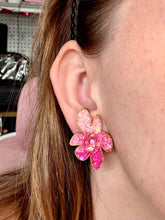 Load image into Gallery viewer, Pink &amp; Gold Ombre Large Stacked Flower Studs
