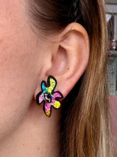 Load image into Gallery viewer, Cartoon Rainbow Small Stacked Flower Studs
