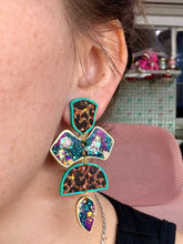 Load image into Gallery viewer, Fantasy Leopard Medium 4 Tier Dangles
